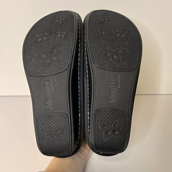 Alegria Paloma Bicycle Print Rocker Sole Mary Jane Shoes - Picture 7 of 8